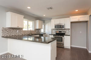 3818 E Shea Blvd, Phoenix, AZ 85028 photo 2
