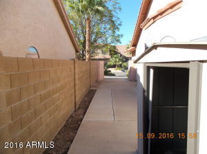 3707 E Goldfinch Gate Ln, Phoenix, AZ 85044 photo 22