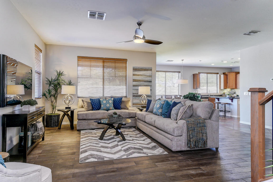 3667 S Vineyard Ave, Gilbert, AZ 85297 photo 4