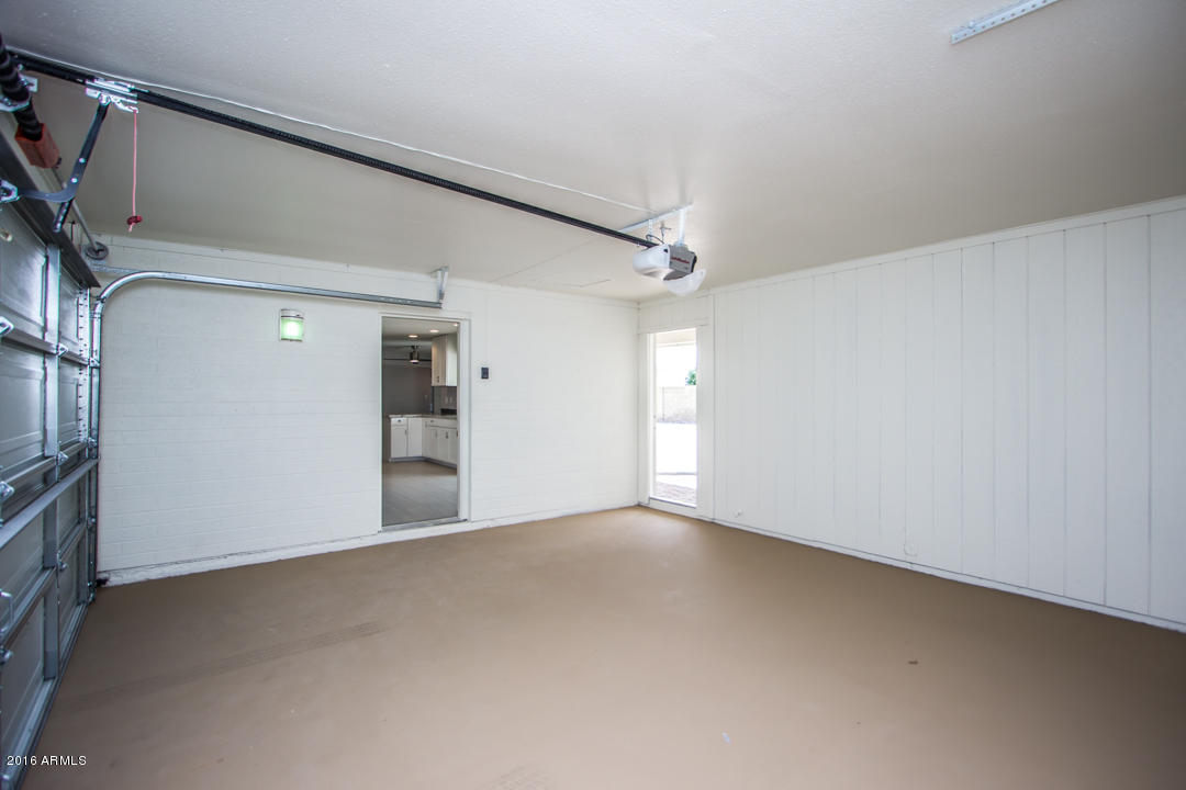 2637 E Mercer Ln, Phoenix, AZ 85028 photo 23