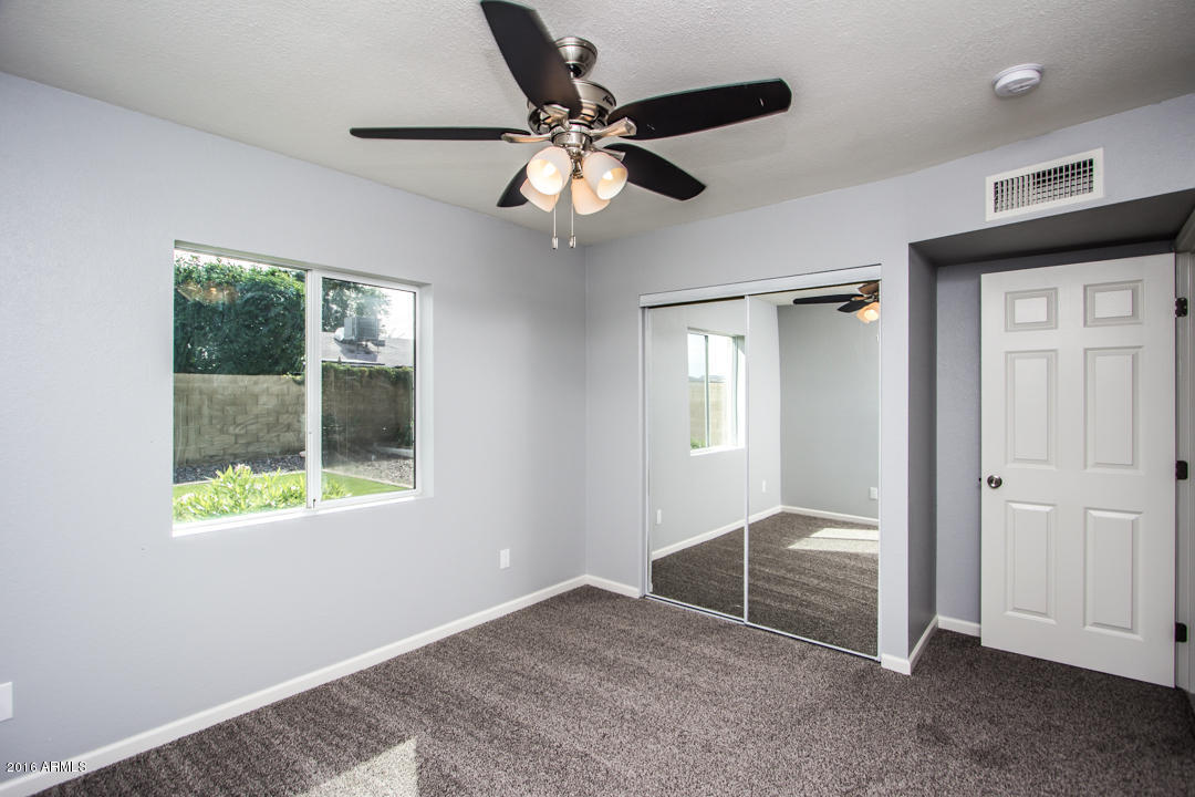 2637 E Mercer Ln, Phoenix, AZ 85028 photo 17