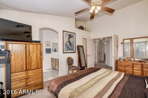 2547 E Taro Ln, Phoenix, AZ 85050 photo 23