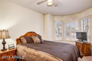 2547 E Taro Ln, Phoenix, AZ 85050 photo 19