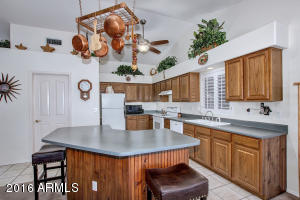 2547 E Taro Ln, Phoenix, AZ 85050 photo 12