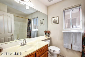 2547 E Taro Ln, Phoenix, AZ 85050 photo 20