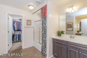 2086 S Pheasant Dr, Gilbert, AZ 85295 photo 13