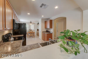 4086 E Maplewood St, Gilbert, AZ 85297 photo 11