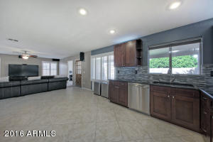 1480 E Gary Dr, Chandler, AZ 85225 photo 9