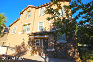 165 W Commerce Ct, Gilbert, AZ 85233 photo 3