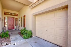 1905 S Morrison Ln, Gilbert, AZ 85295 photo 4