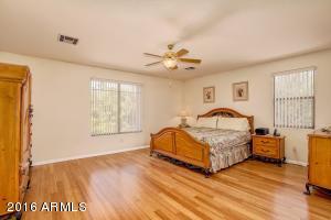 1905 S Morrison Ln, Gilbert, AZ 85295 photo 16