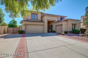 1905 S Morrison Ln, Gilbert, AZ 85295 photo 3