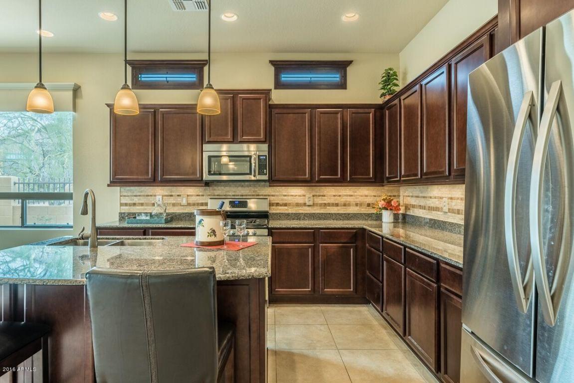 8744 E Jacaranda St, Mesa, AZ 85207 photo 2
