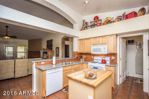 923 E Redfield Rd, Phoenix, AZ 85022 photo 9
