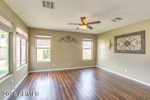 722 W Johnson Dr, Gilbert, AZ 85233 photo 7