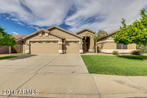 722 W Johnson Dr, Gilbert, AZ 85233 photo 1