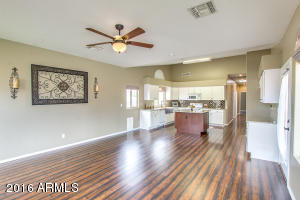 722 W Johnson Dr, Gilbert, AZ 85233 photo 9