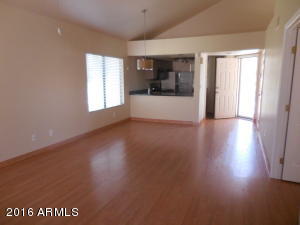 152 E Beck Ln, Phoenix, AZ 85022 photo 3