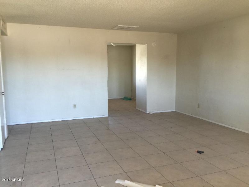 3110 N 80th Ln, Phoenix, AZ 85033 photo 7