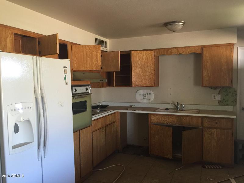 3110 N 80th Ln, Phoenix, AZ 85033 photo 5