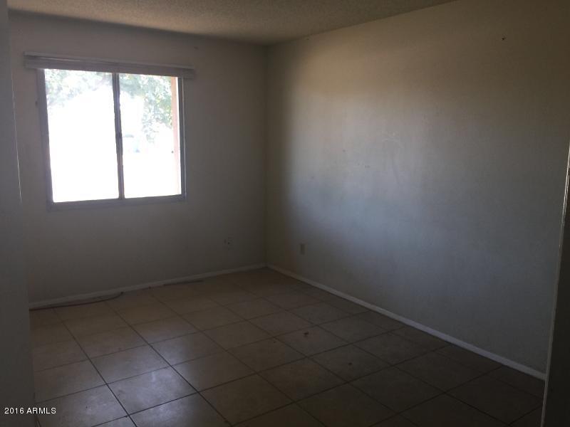 3110 N 80th Ln, Phoenix, AZ 85033 photo 8