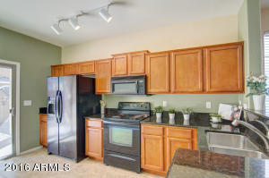 892 E Devon Rd, Gilbert, AZ 85296 photo 6