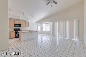 1649 E Laurel Ave, Gilbert, AZ 85234 photo 13