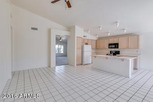 1649 E Laurel Ave, Gilbert, AZ 85234 photo 14