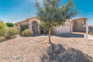 1649 E Laurel Ave, Gilbert, AZ 85234 photo 3