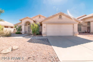 1649 E Laurel Ave, Gilbert, AZ 85234 photo 1