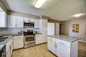 3704 W Lamar Rd, Phoenix, AZ 85019 photo 17