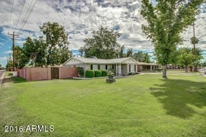 4249 N 34th St, Phoenix, AZ 85018 photo 2