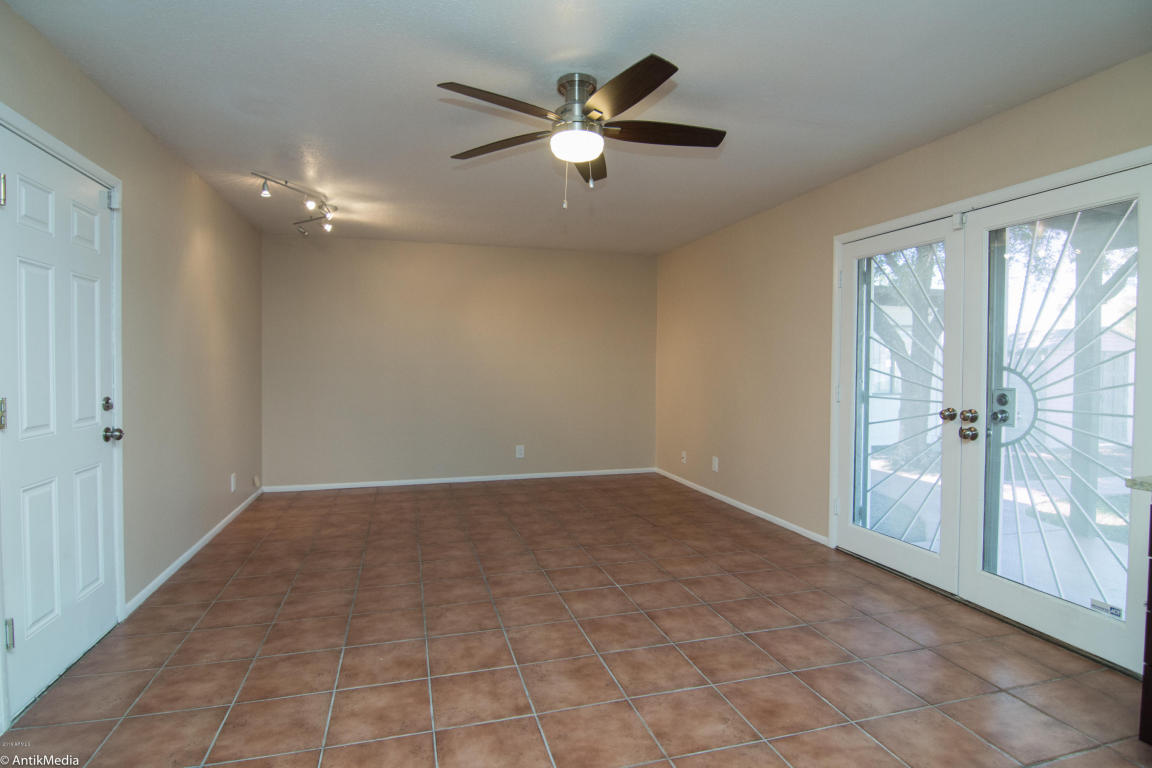 3010 E Onyx Ave, Phoenix, AZ 85028 photo 9