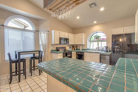 3710 E Goldfinch Gate Ln, Phoenix, AZ 85044 photo 9