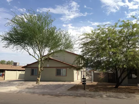 2541 E Corona Ave, Phoenix, AZ 85040 photo 1