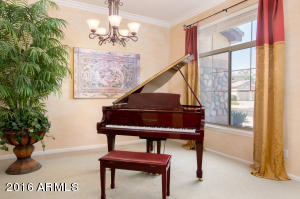 345 E Julian Dr, Gilbert, AZ 85295 photo 4