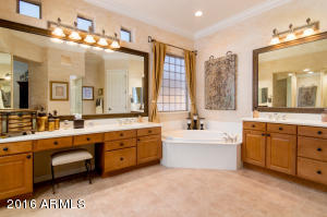 345 E Julian Dr, Gilbert, AZ 85295 photo 12