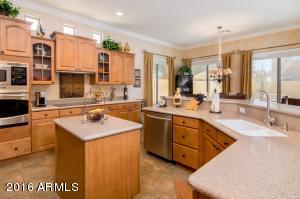 345 E Julian Dr, Gilbert, AZ 85295 photo 7