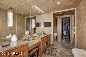 2402 Esplanade Ln #1203, Phoenix, AZ 85016 photo 14