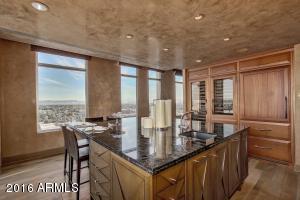 2402 Esplanade Ln #1203, Phoenix, AZ 85016 photo 2