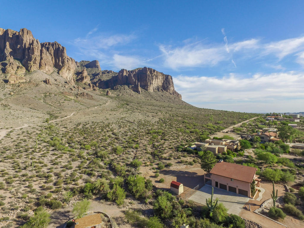3903 N Holmes Rd, Apache Junction, AZ 85119 photo 2