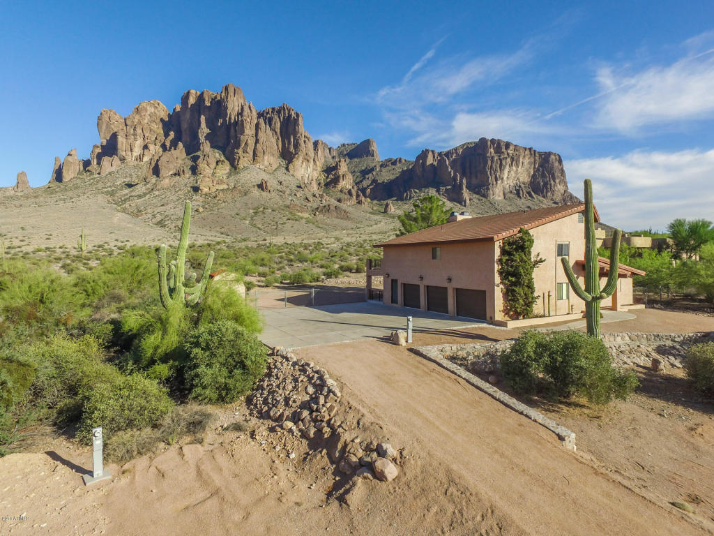 3903 N Holmes Rd, Apache Junction, AZ 85119 photo 1