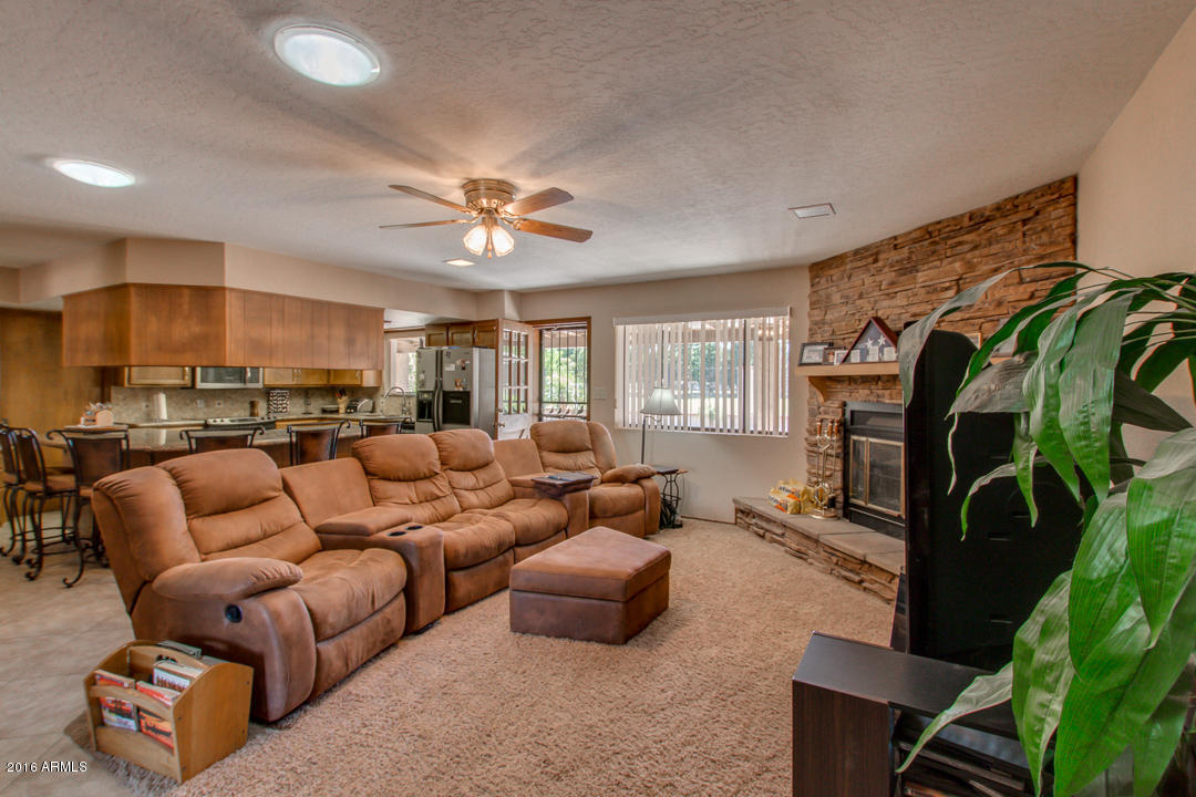 2201 E Melrose St, Gilbert, AZ 85297 photo 8
