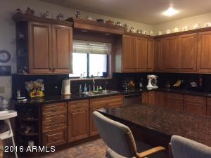 418 S Jared Dr, Gilbert, AZ 85296 photo 3