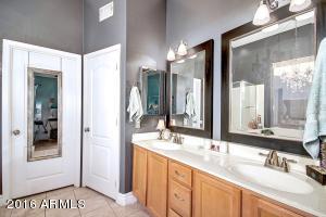 953 E Ivanhoe St, Gilbert, AZ 85295 photo 12