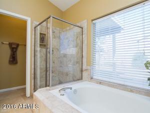 520 W Comstock Dr, Gilbert, AZ 85233 photo 16