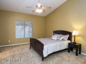 520 W Comstock Dr, Gilbert, AZ 85233 photo 12