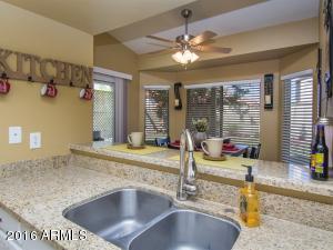 520 W Comstock Dr, Gilbert, AZ 85233 photo 9