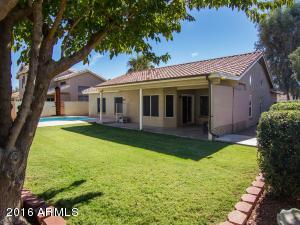 520 W Comstock Dr, Gilbert, AZ 85233 photo 24
