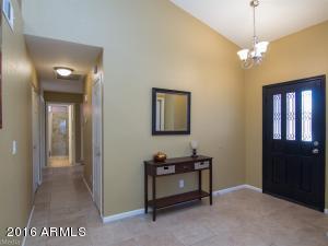 520 W Comstock Dr, Gilbert, AZ 85233 photo 2